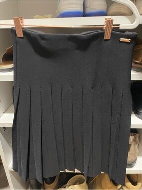 Women’s Black Pleated A-Line Skirt